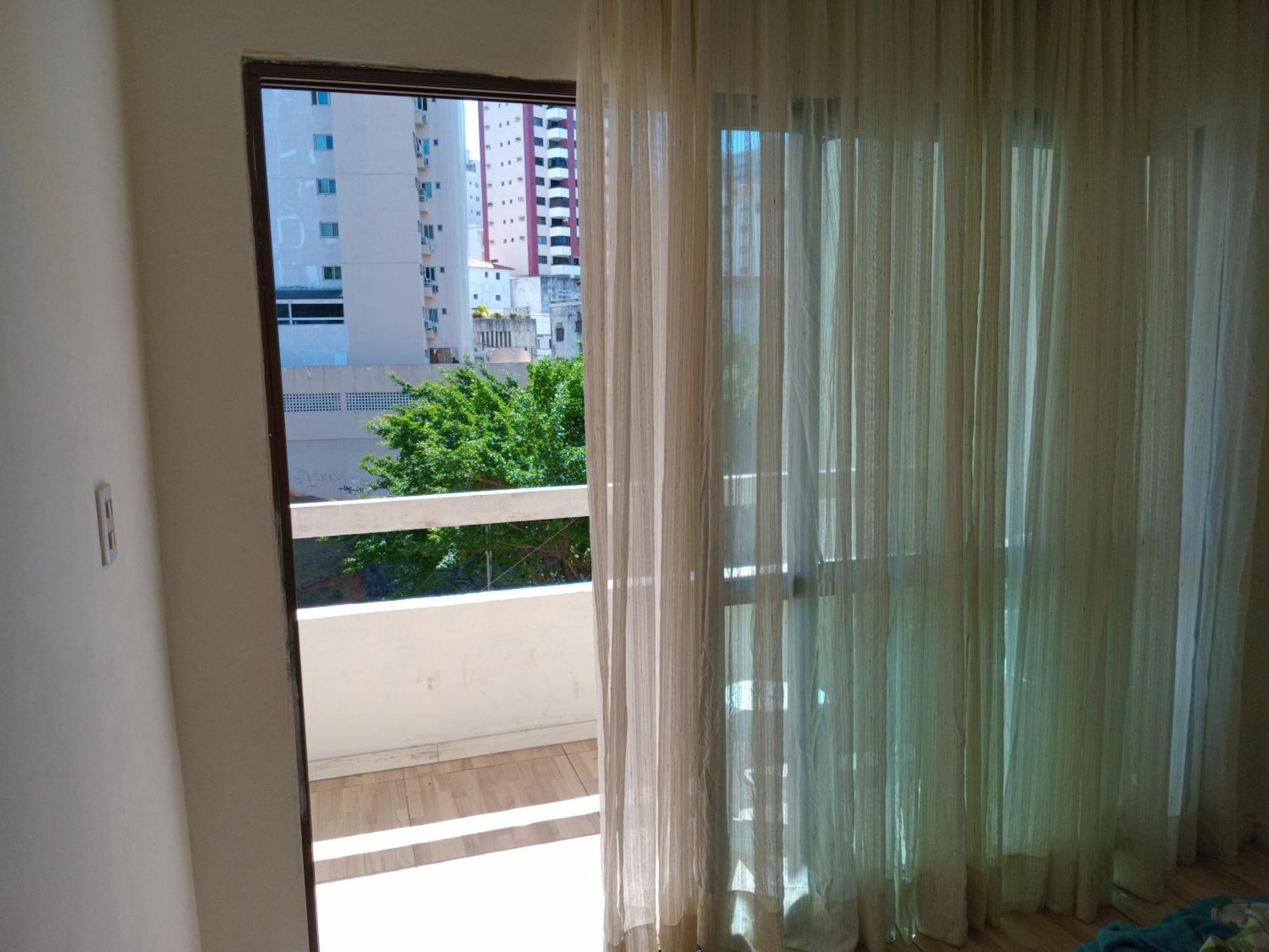 Casinha Duplex Na Avenida Centenario Com Varanda, Ar E Wi-fi