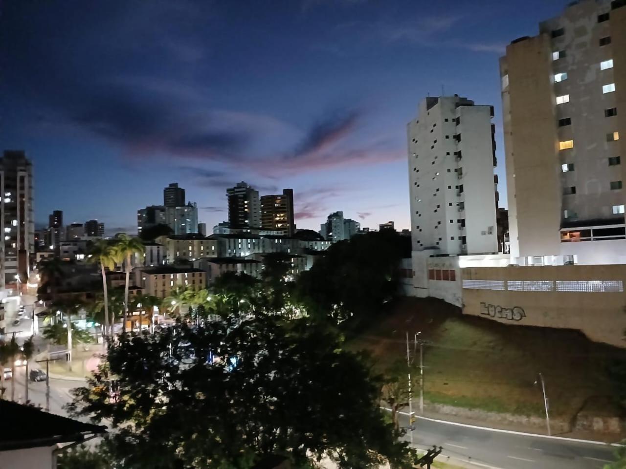 Casinha Duplex Na Avenida Centenario Com Varanda, Ar E Wi-fi * Salvador