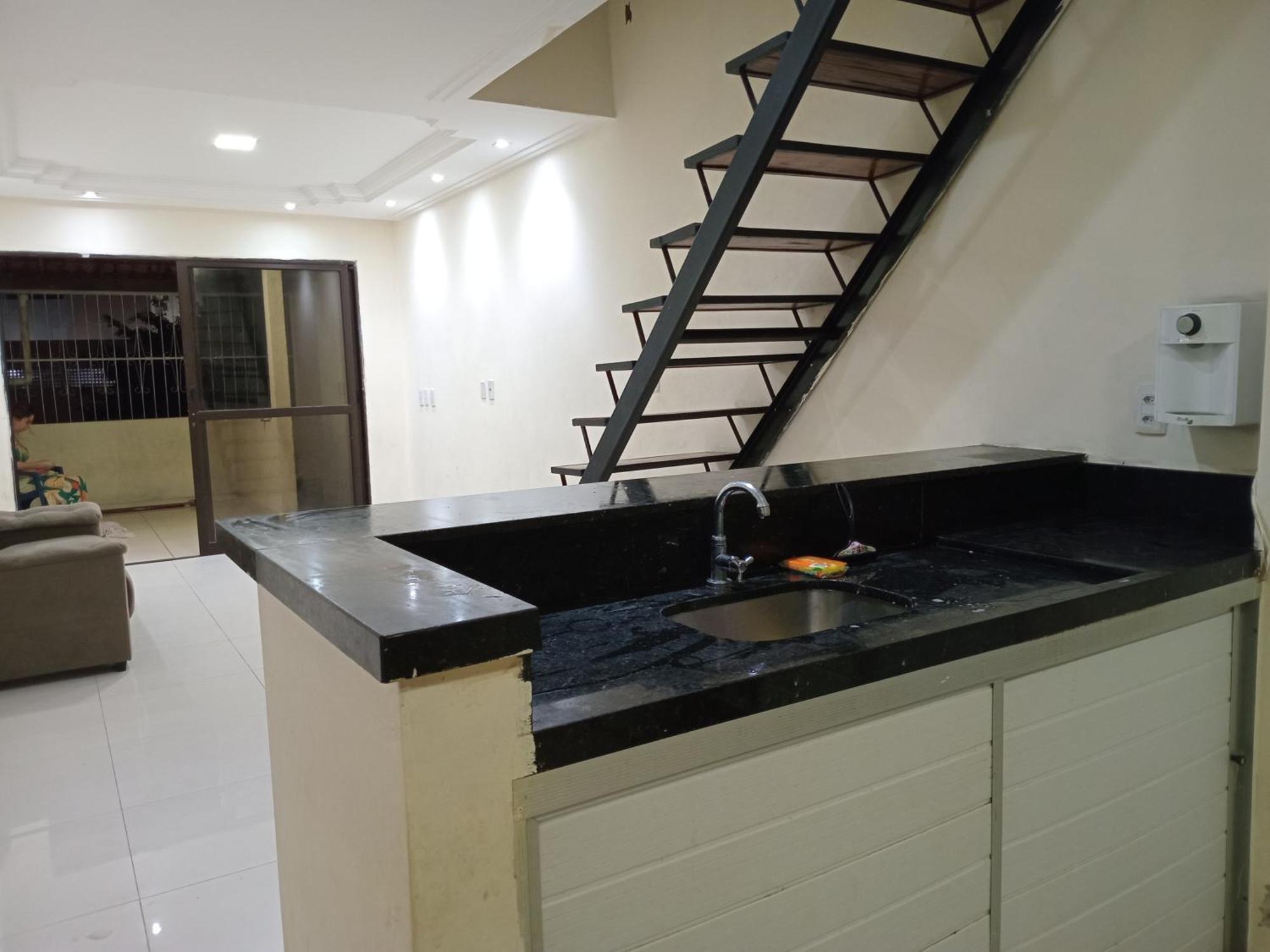 Casinha Duplex Na Avenida Centenario Com Varanda, Ar E Wi-fi Holiday home Salvador
